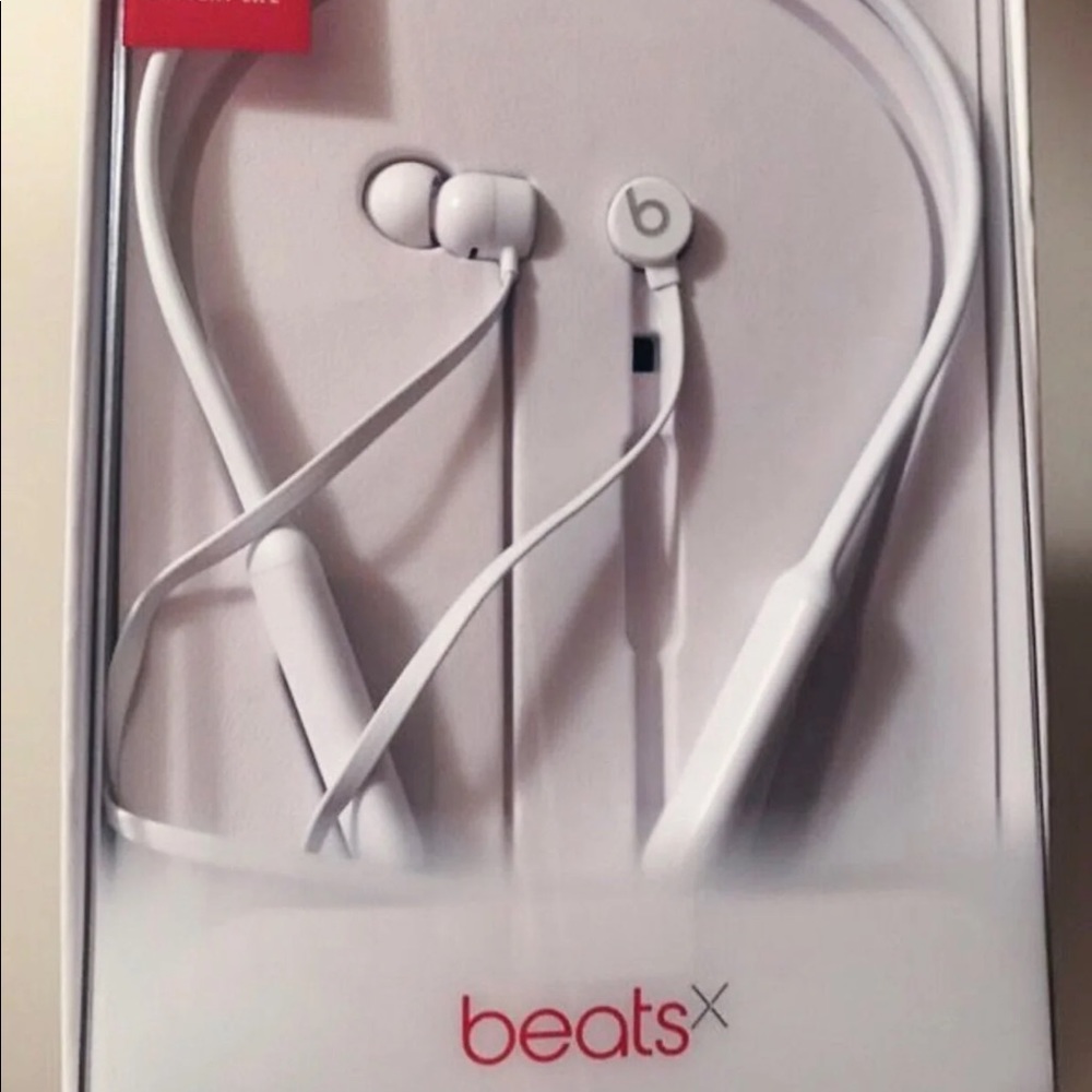 White Wireless BeatsX by Dr Dre
